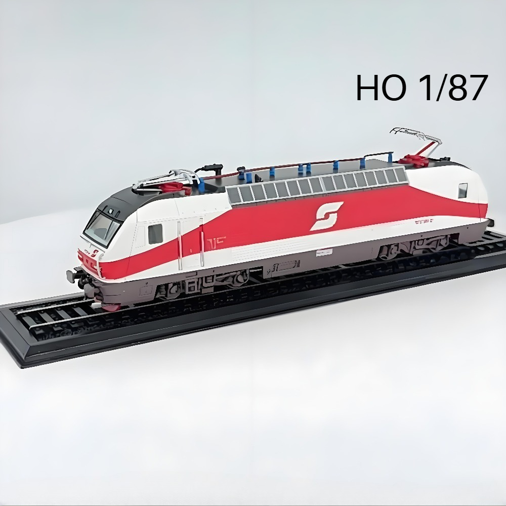 Vintage Collectible Items - HO Type 1/87 Train Model Vintage