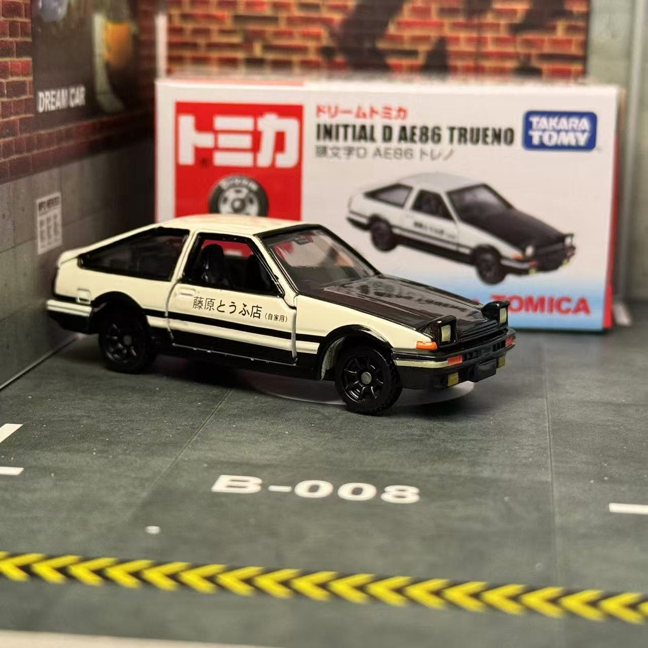 Dream Tomica NO. 145 Initial D - Vintage Collectible Model Cars ulasan dan harga