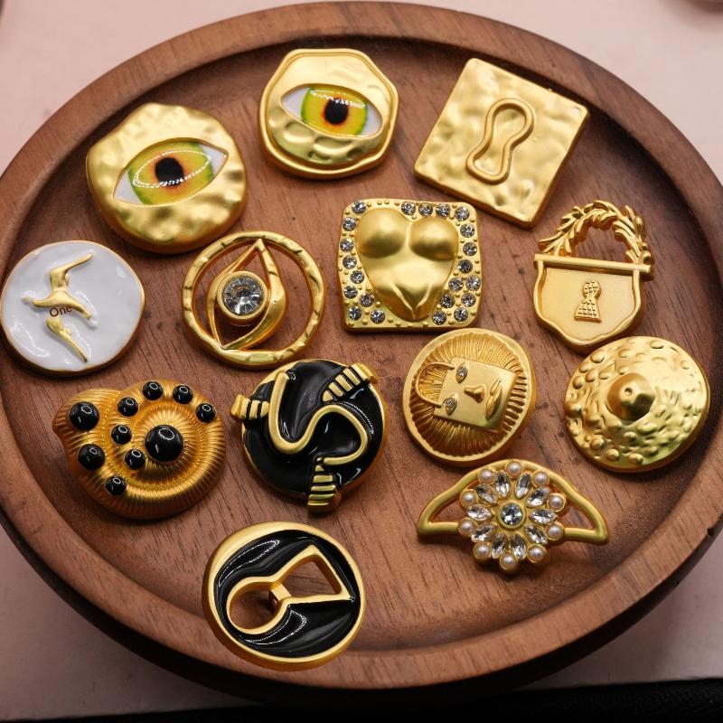 Vintage Metal Button Artistic  - Vintage Collectible Buttons ulasan dan harga